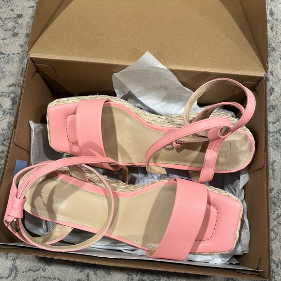 Gaia Espadrille Wedge Sandal - Picture 2 of 4